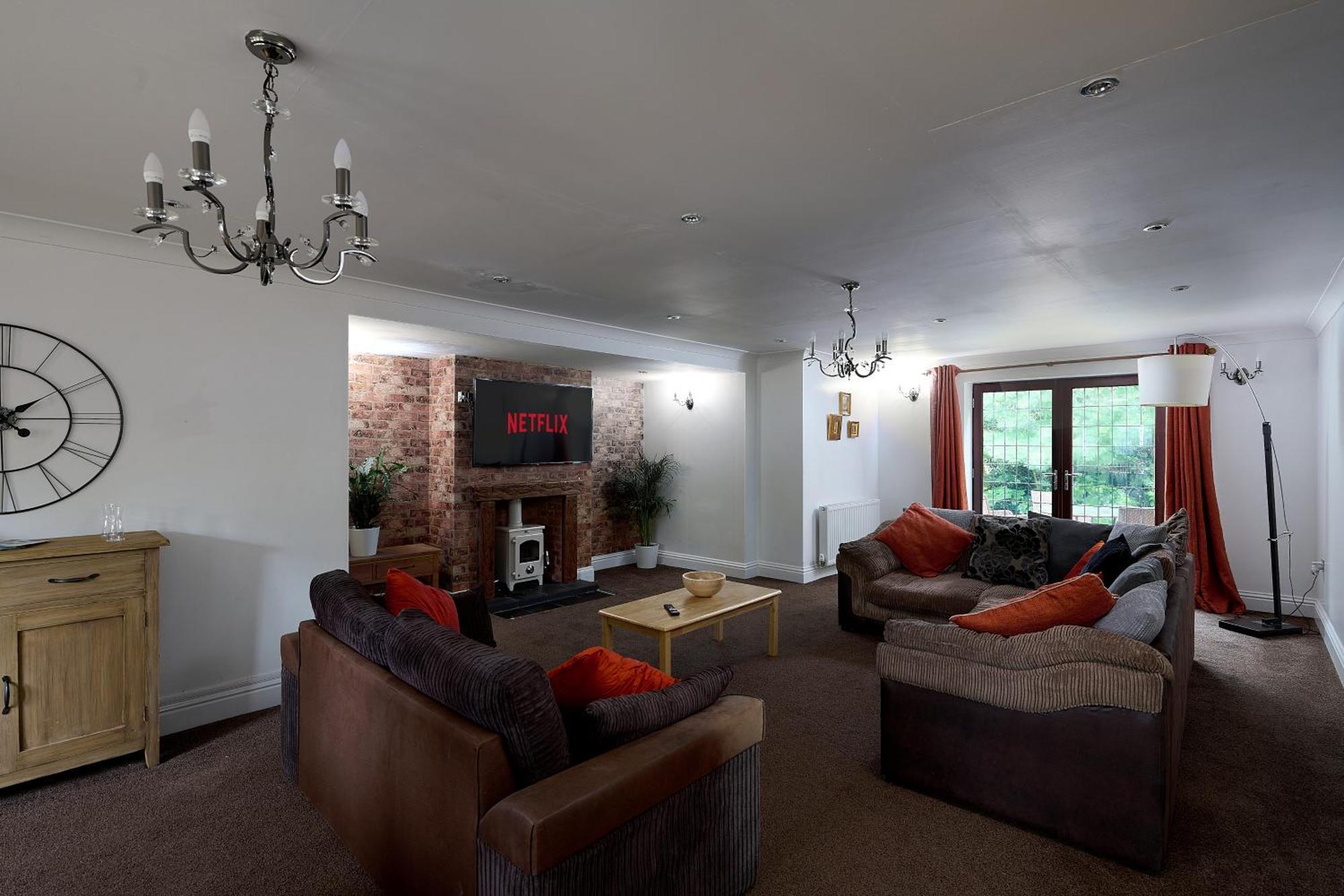 Spacious Home For Large Families And Contractors Wolverhampton Ngoại thất bức ảnh