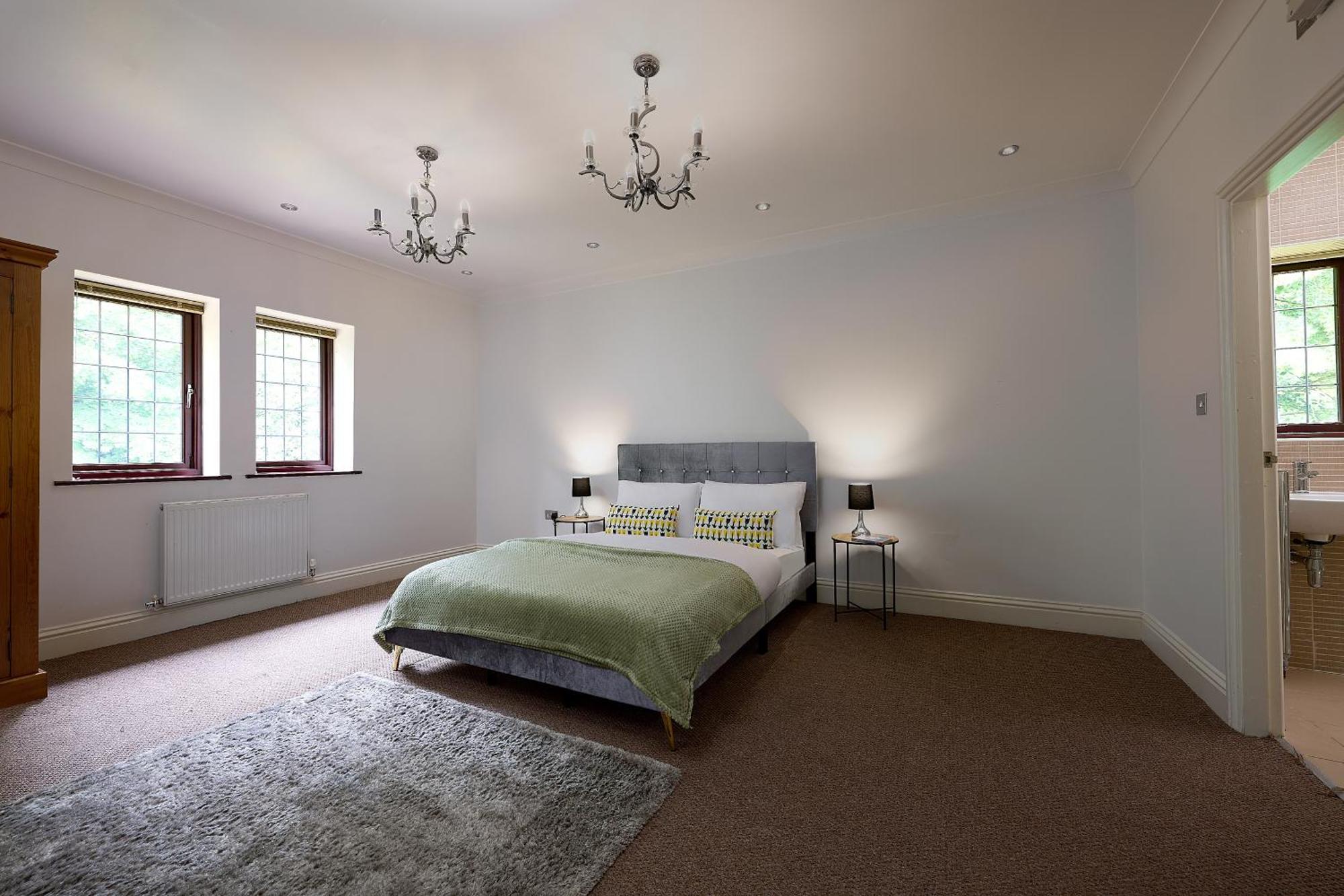Spacious Home For Large Families And Contractors Wolverhampton Ngoại thất bức ảnh